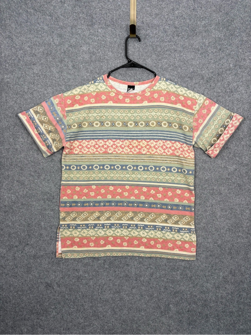 Basic Editions Made in USA Geometric Print Tee Medium